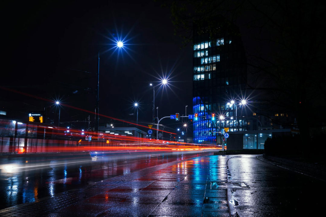 photo of city street lights at night